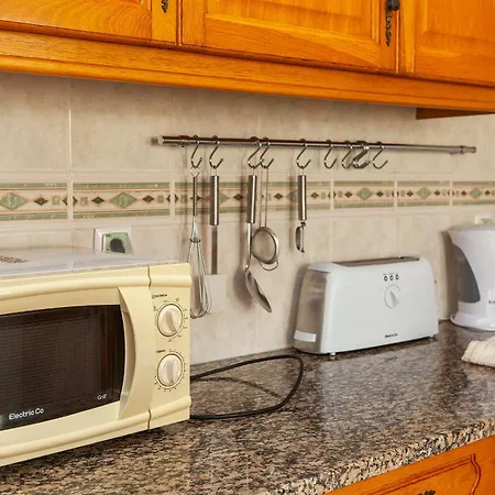 B63 - Corner Street Historic Center *