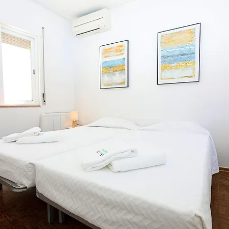 Appartement B63 - Corner Street Historic Center In
