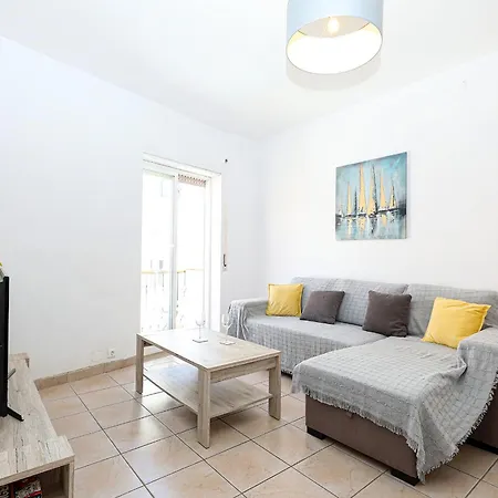 Appartement B63 - Corner Street Historic Center In *