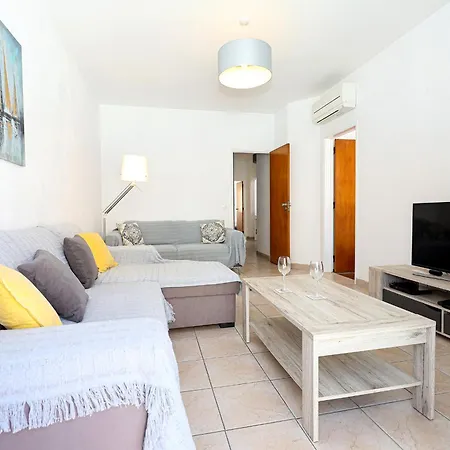 Appartement B63 - Corner Street Historic Center In